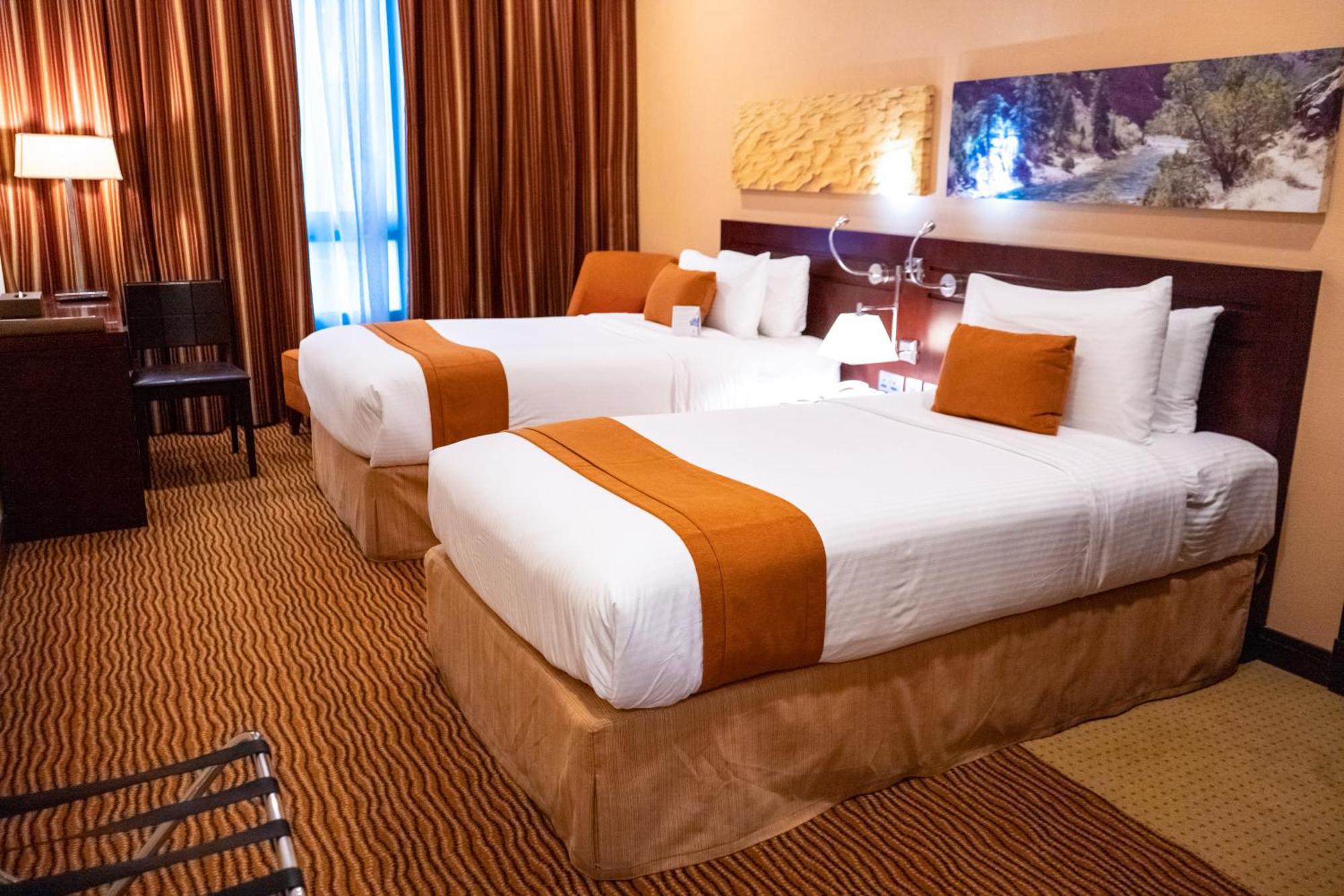 City Seasons Hotel & Suites 马斯喀特 客房 照片